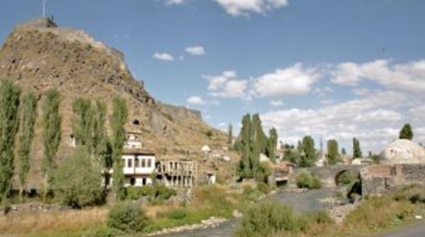 Kars, Gazilik Unvanını Istiyor