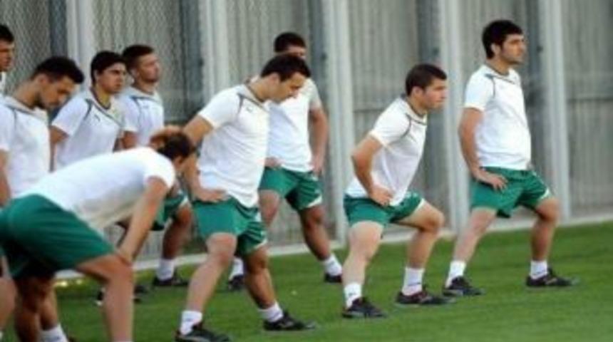 Bursaspor Hazırlıklarını S&uuml;rd&uuml;r&uuml;yor