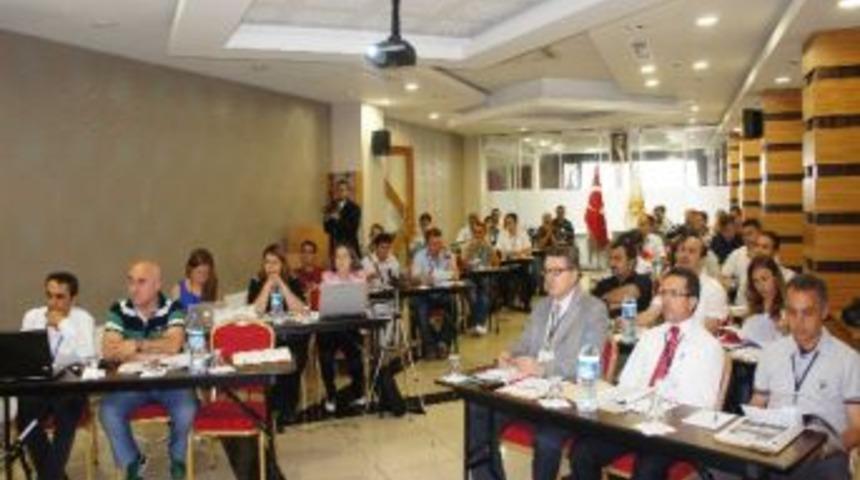 Ulusal İnsan-ayı &Ccedil;atışması &Ccedil;alıştayı