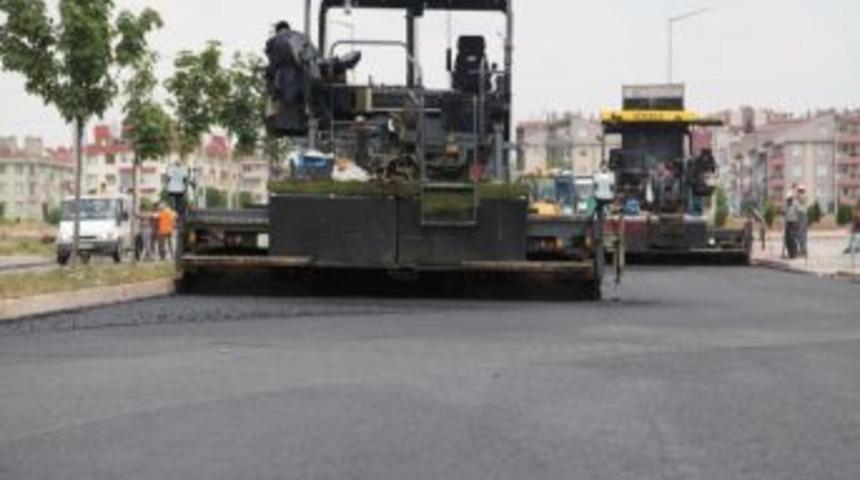 Sel&ccedil;uklu&rsquo;da Caddeler Yeniden D&uuml;zenleniyor