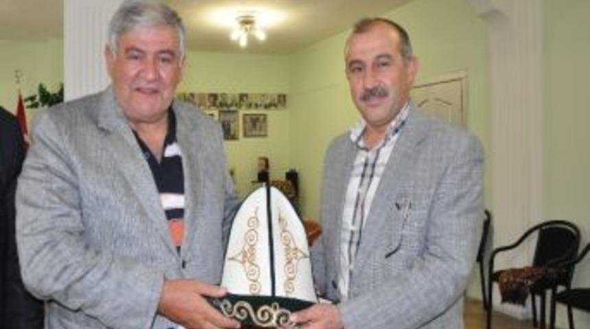 Hınıslıoğlu&rsquo;na Teşekk&uuml;r Ziyareti