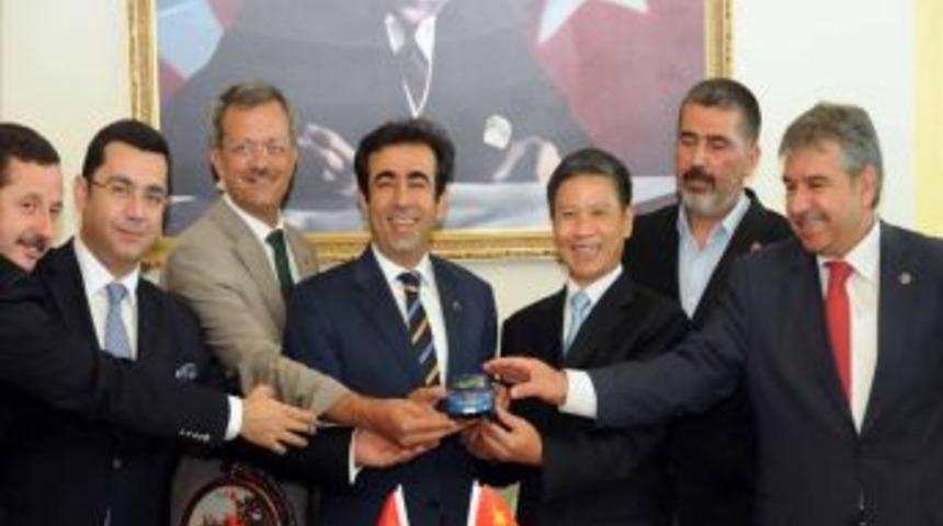 CMK Şirketler Topluluğu Ile &Ccedil;inli Hunan Changfeng Mersin'de Otomobil &Uuml;retecek