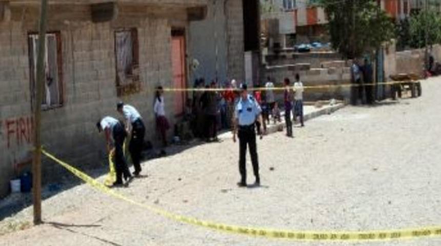 Nizip&rsquo;te İki Aile Arasında Kavga: 12yaralı