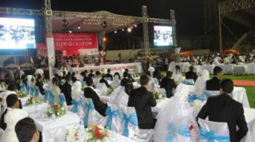 100 &Ccedil;ifte Yağmur S&uuml;prizi