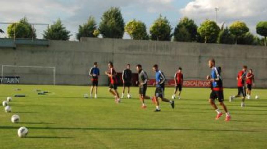 Gaziantepspor, Yeni Sezon I&ccedil;in Topbaşı Yaptı