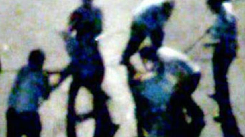 Dayak&ccedil;ı polislere 'elim acıdı' raporu