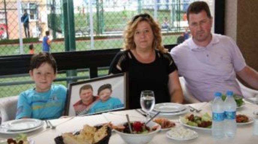 Babalarına En &Ccedil;ok Onlar Benziyor