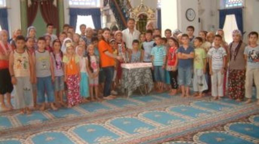 Burhaniye'de Camide Yaş Günü Kutlaması