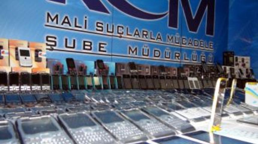 Alışveriş Kanallarına Kaçak Telefon Operasyonu