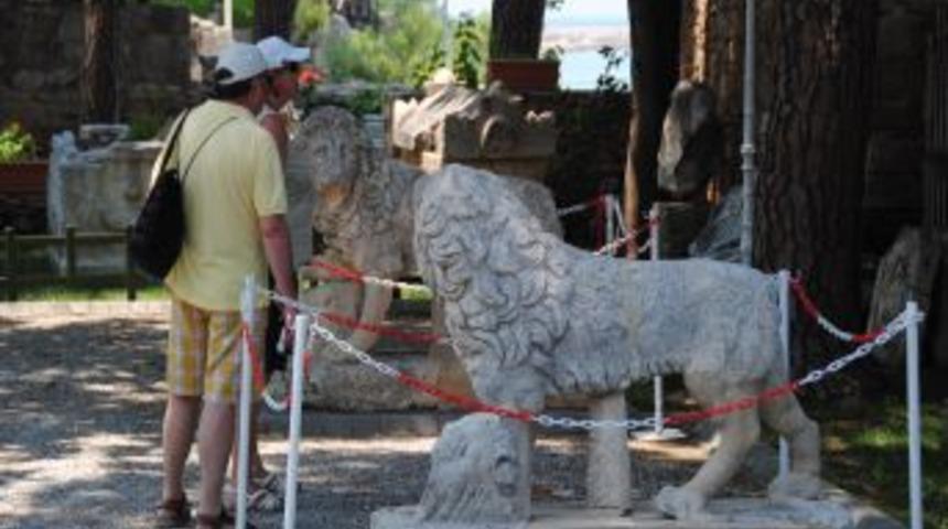 Side M&uuml;zesi'ne 3 Ayda 68 Eser Kazandırıldı