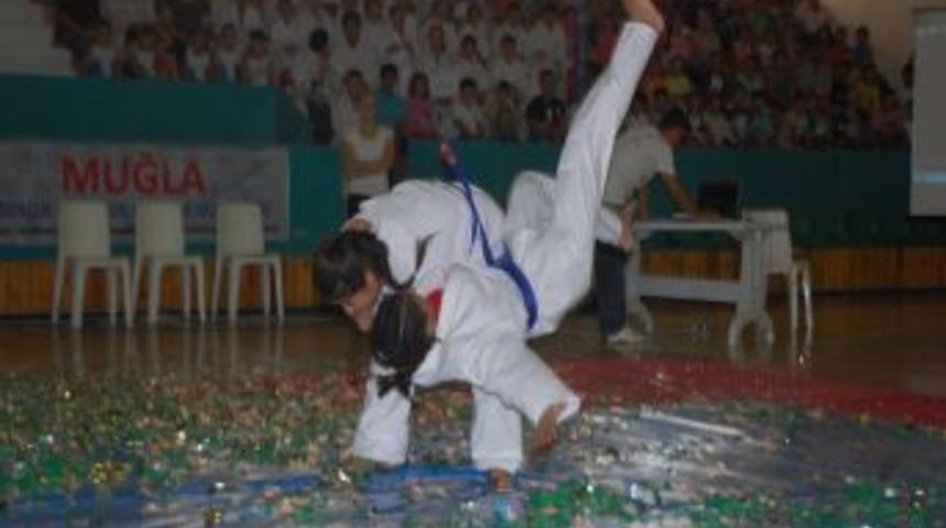 Muğla'da Il Spor Merkezleri Faaliyete Ge&ccedil;ti