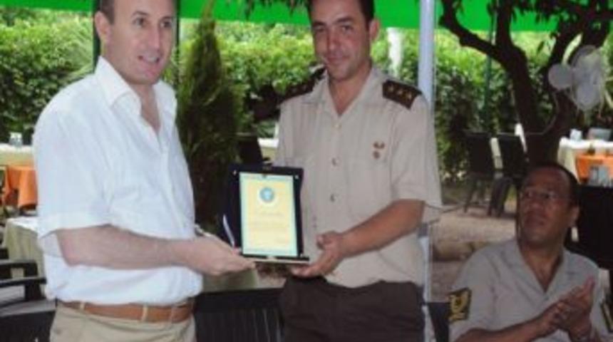 Mezitli Jandarma Komutanına Veda Yemeği