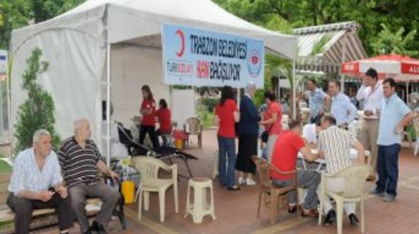 Trabzon Belediyesi 350 &Uuml;nite Kan Bağışladı