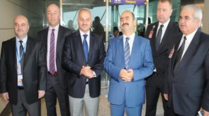 Havalimanında Transit Yolcular I&ccedil;in Yeni Yol