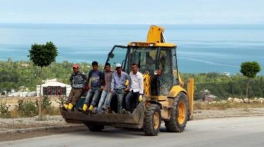 İnşaat İş&ccedil;ilerin Tehlikeli Yolculuğu