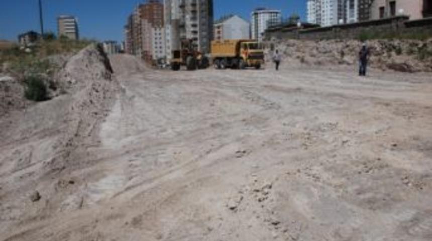 Kızılırmak Caddesinde 3. Etap Yol &Ccedil;alışması Başladı