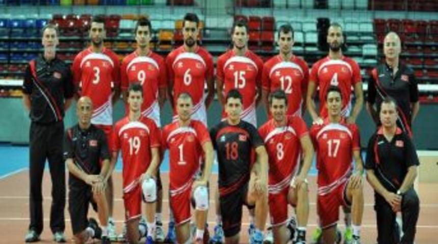 Erkek Voleybol Milli Takımı, Yarın İspanya Karşısına &Ccedil;ıkıyor
