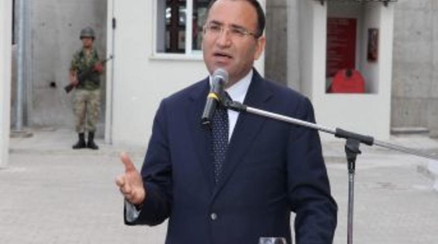 Başbakan Yardımcısı Bozdağ: Bazıları Başkanlık Sisteminin Bilinmesini Istemiyor