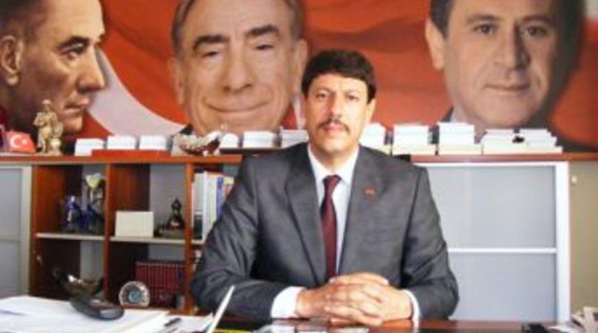 İzgiolu: Ağlamak meziyet olmamalı