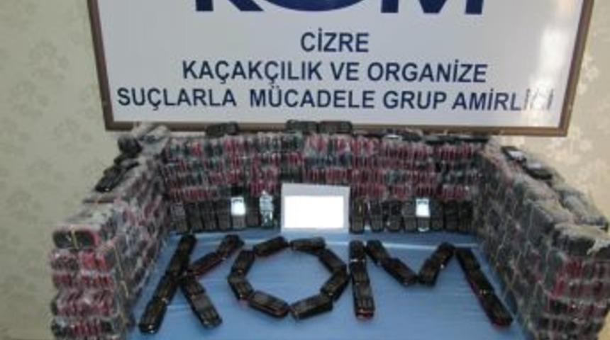 Irak&rsquo;tan Mazot Yerine Ka&ccedil;ak Cep Telefonu Getiriyorlar