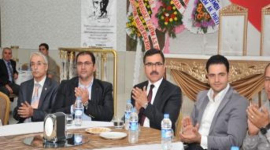 Emekliler Batman'da Bir Araya Geldi