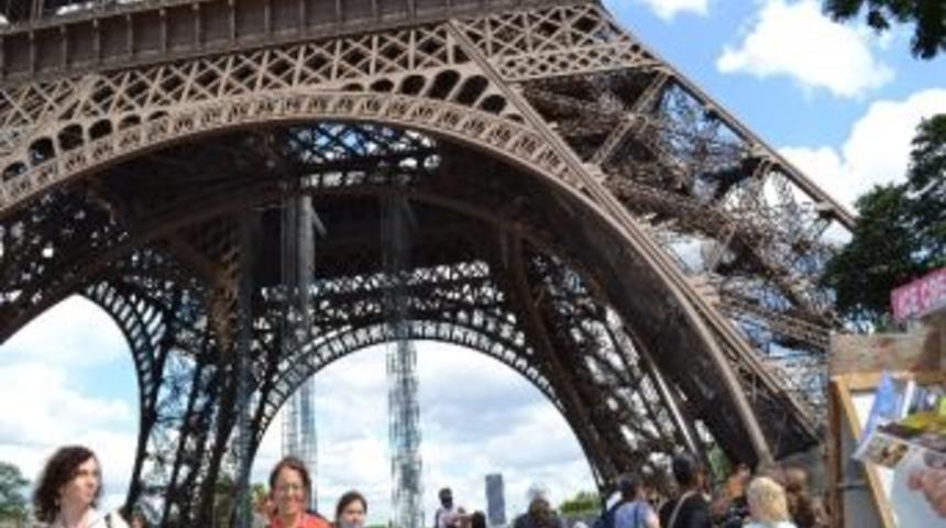 &Ouml;ğrencilerin Paris Keyfi