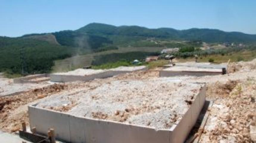 &Ccedil;ınarcık Huzurevi Hızla Y&uuml;kseliyor