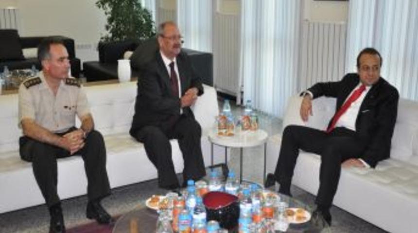 Bağış: T&uuml;rkiye, B&uuml;y&uuml;k Devlet Olmanın Gereğini Her Zaman Yerine Getirmiştir