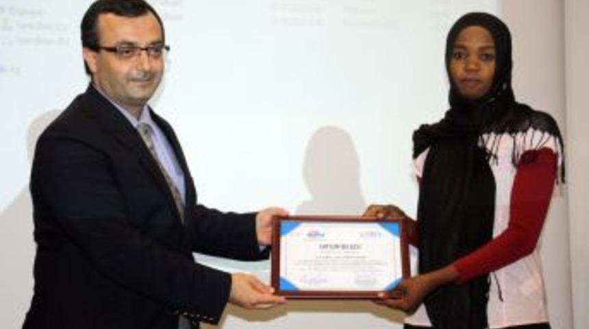 Sudanlı Doktor Ve Hemşireler Vatandaşlarına Işık Olacak