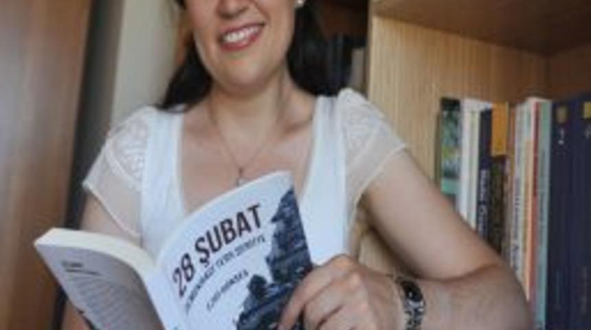 Gediz &Uuml;niversiteli Akademisyen 28 Şubat&rsquo;ı Yazdı