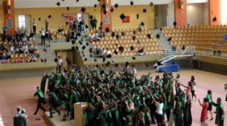 Kocaeli &Uuml;niversitesi'nde &Ccedil;ifte Mezuniyet