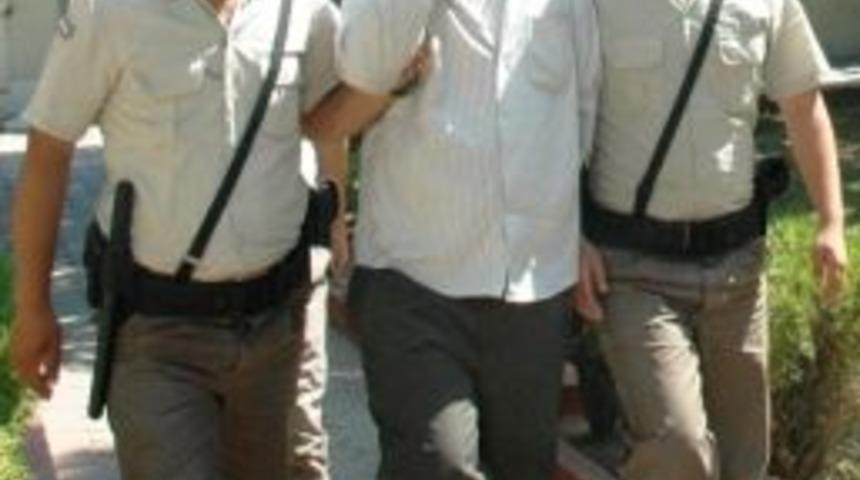 Tek Kollu Dolandırıcı Kamerada