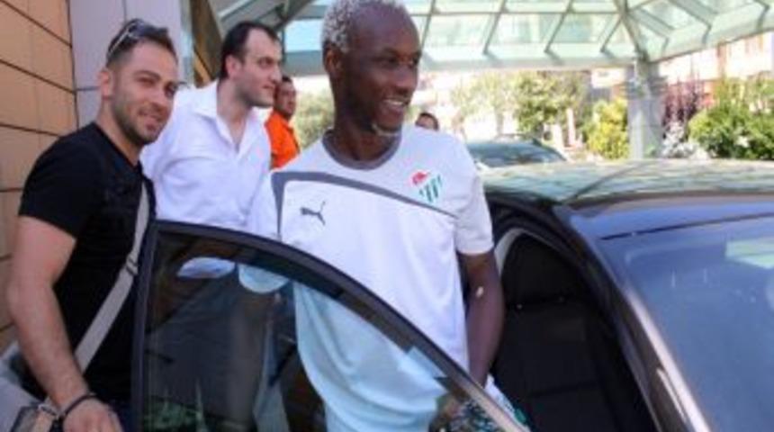 Yattara Sağlık Kontrol&uuml;nden Ge&ccedil;ti