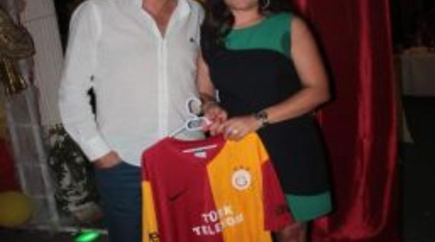 Galatasaray Taraftarı Şampiyonluğu Kutladı