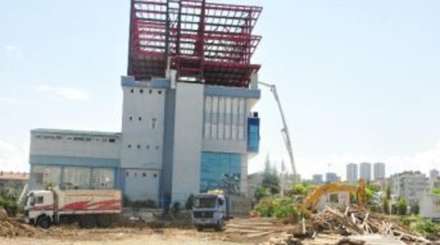 Atakum&rsquo;da Belediye Binası Ve &Ccedil;evre D&uuml;zenleme &Ccedil;alışması