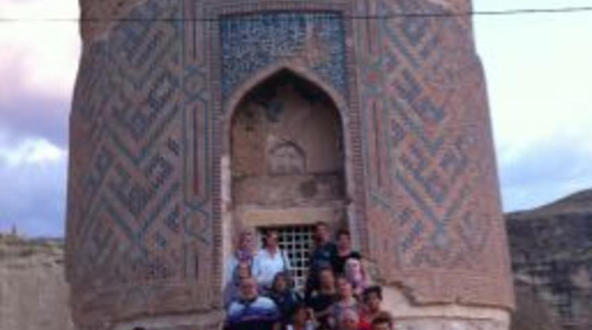 AKDİM, İngiliz, Alman Ve Boşnaklara G&uuml;neydoğu'yu Gezdirdi