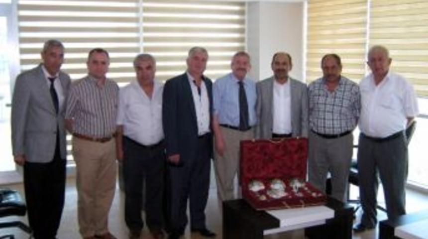 Gediz Ticaret Ve Sanayi Odası Y&ouml;netimi B&ouml;lge Sorunlarını Ankara'ya Taşıdı