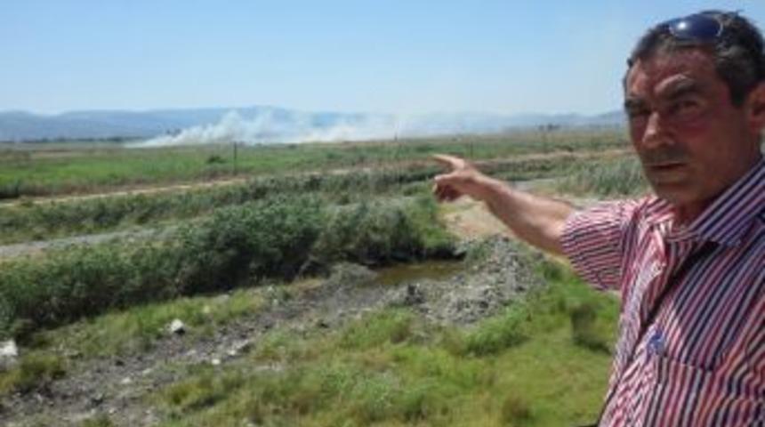 Edremit&rsquo;te Sazlık Yangını Korkuttu