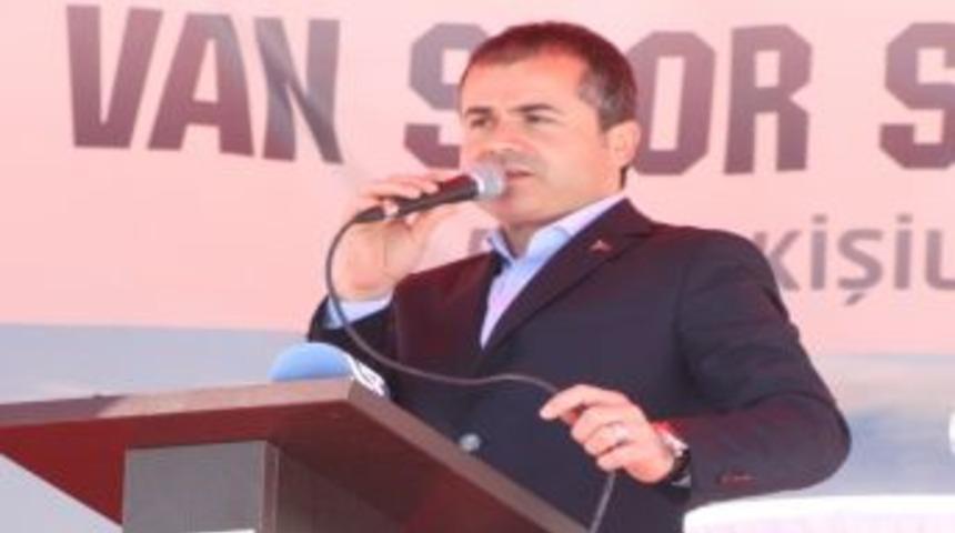 Van&rsquo;a 5 Bin Kişilik Spor Salonu