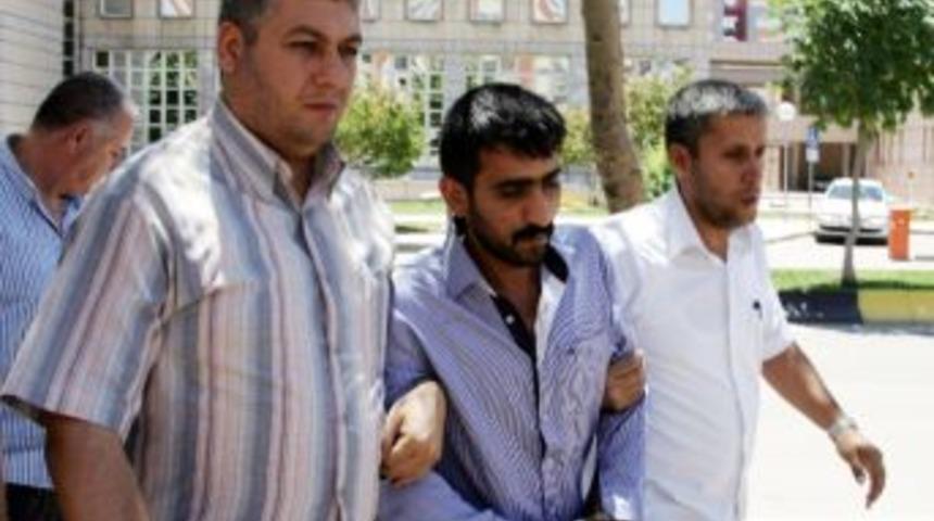 Kızının &Ouml;l&uuml;m&uuml;nden Sorumlu Tutulan Baba Operasyonla Yakalandı