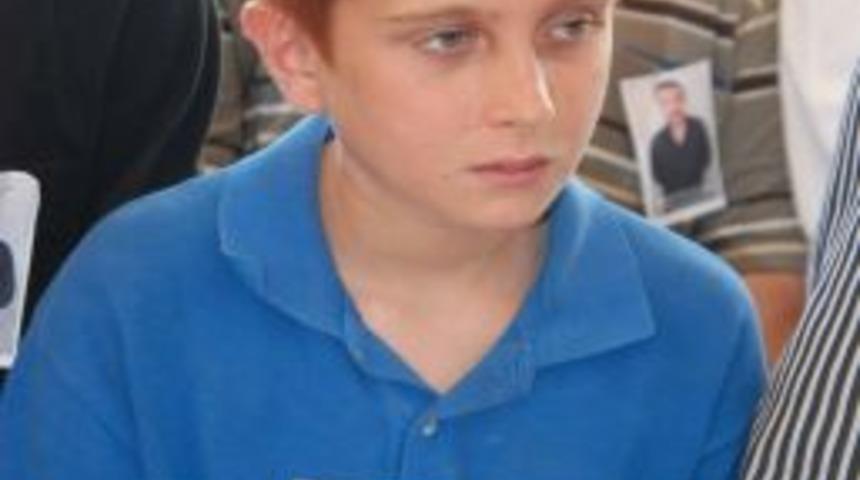 Uyuşturucu Satıcıları Tarafından &Ouml;ld&uuml;r&uuml;len Kocad&ouml;l&uuml; Dualarla Toprağa Verildi