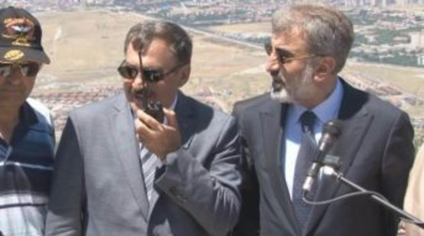 Bakan Yıldız Ve Eroğlu, 3. Uluslararası Yama&ccedil; Paraş&uuml;t&ccedil;&uuml;leri Kupası Yarışmasına Katıldı