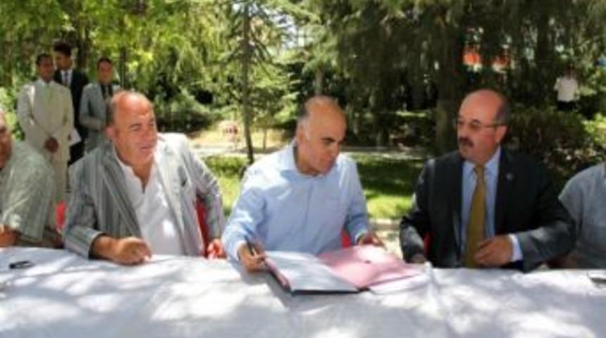 Sd&uuml; Senatosu Uluborlu&rsquo;da Toplandı