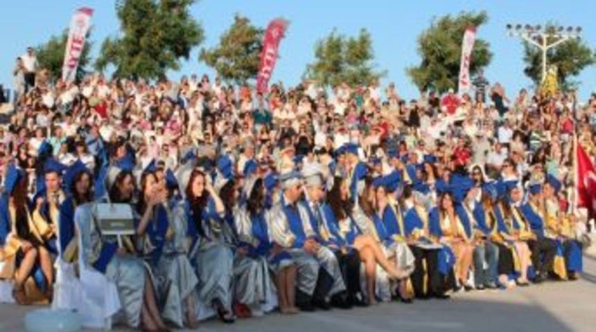 İyte 2011-2012 Mezuniyet T&ouml;reni