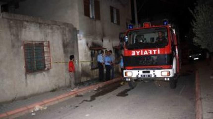 Mersin'de Bir Ev Kundaklandı