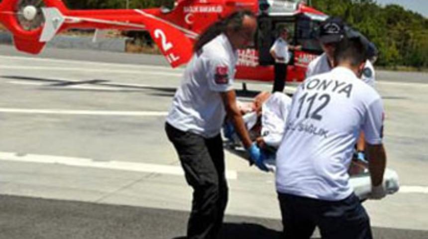 Sepetli motosiklet devrildi; 1 &ouml;l&uuml;, 3 yaralı