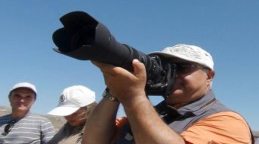 Fotoğrafla Avcılığı &Ouml;zendirmek I&ccedil;in Safari Yaptılar