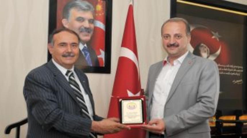 Yetiştirme Yurt Ve Yuvaları Mensupları Derneği'nden Başkan Akg&uuml;l'e Ziyaret