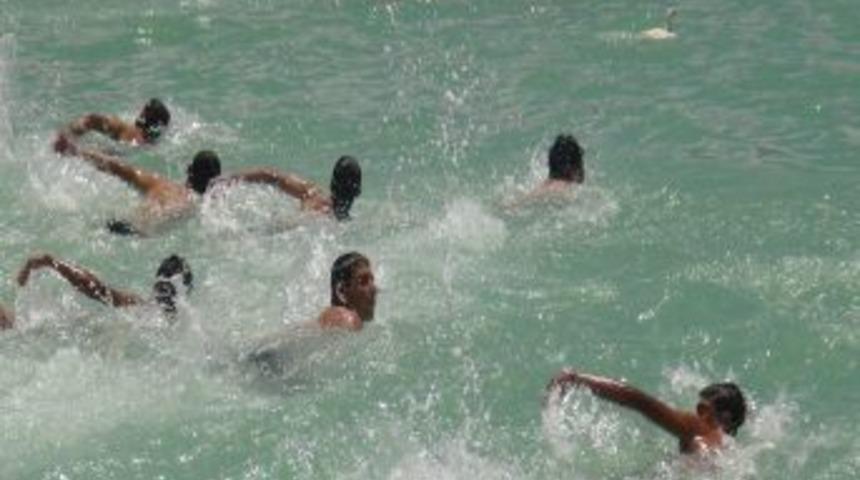 Tatvan&rsquo;da Denizcilik Bayramı Coşkusu