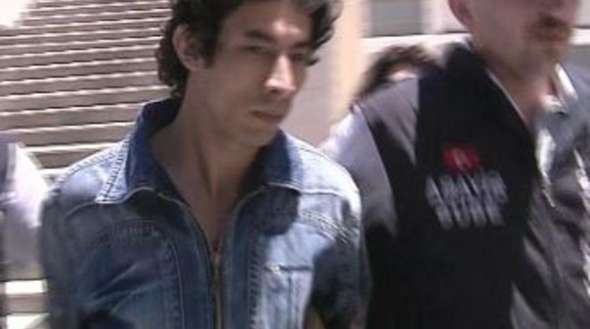 Karısını &Ouml;ld&uuml;ren Zanlı Adliyeye Sevk Edildi